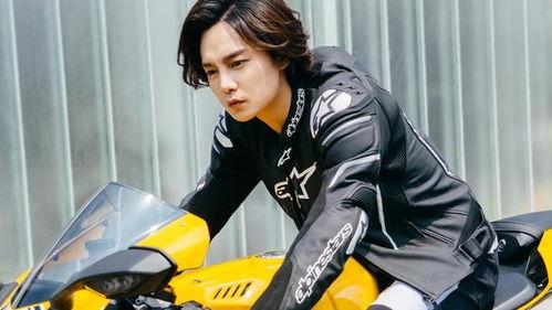 娱乐大爆料黄晓明许佳琪,甜蜜互动引粉丝热议